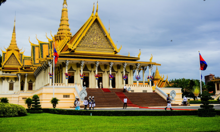 /uploads/Tours/cambodia/antike-kolonialzeit-moderne---bewegte-geschichte-kambodschas/royal-palaces-1947152_1920.png