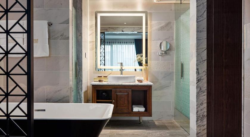 Peridot Grand Luxury Boutique Hotel_58125