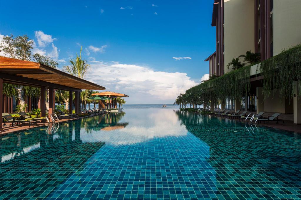 dusit-princess-moonrise-beach-resort dusit-princess-moonrise-beach-resort
